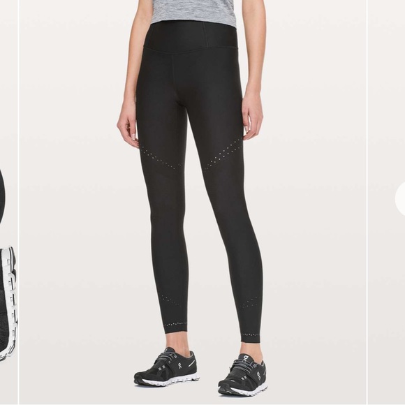 Lululemon Zoned In Tight Leggings Size 8 - Picture 1 of 6